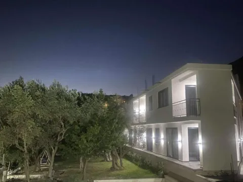 Izdavanje, dvosoban stan, 85m², Šušanj, Bar - image 11