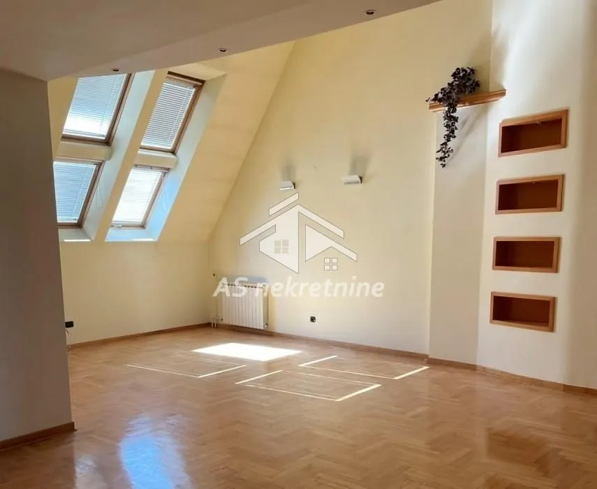 Rent, apartment, 207m², Kalenić Pijaca, Vračar Sve Podlokacije