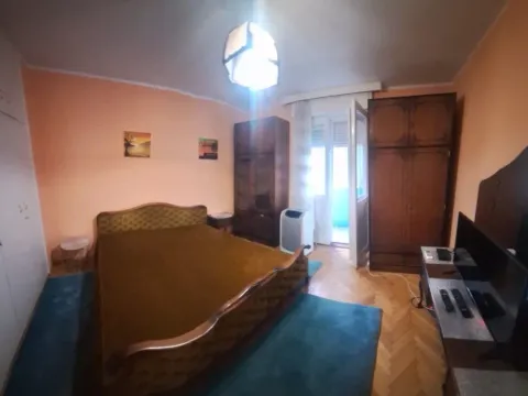 Izdavanje, dvosoban stan, 74m², Centar, Podgorica - image 4