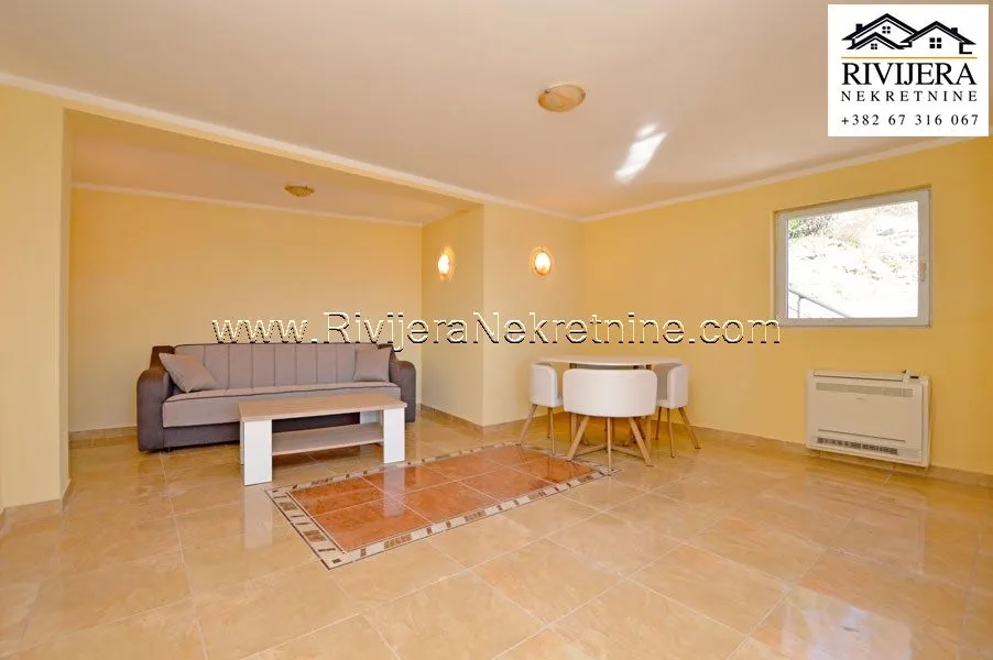 Prodaja, kuća, 217m², Sušćepan, Herceg Novi