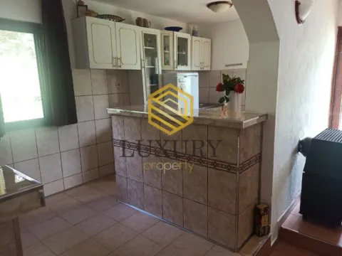 Izdavanje, kuća, 150m², Bioče, Podgorica - image 2