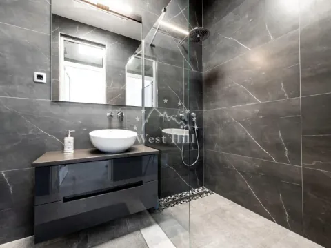 Sale, house, 760m², Đenovići, Herceg Novi - image 10