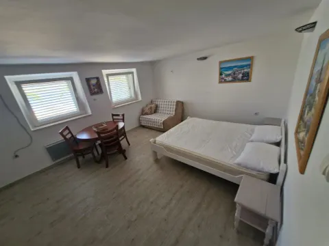 Sale, two bedroom apartment, 85m², Prčanj, Kotor - image 10