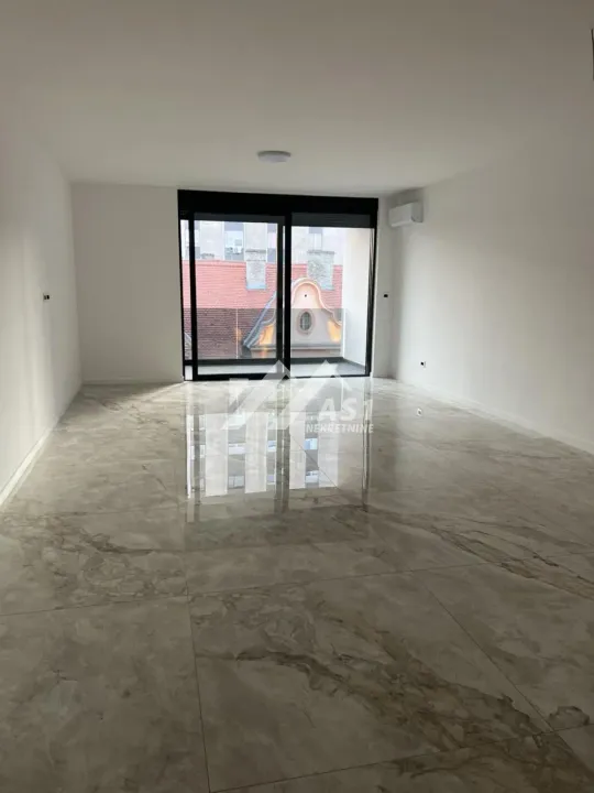 Rent, office space, 112m², Centar, Novi Sad