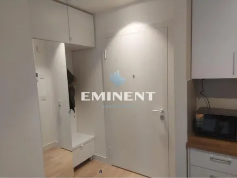 Rent, two bedroom apartment, 57m², Savski Venac, Beograd - image 4