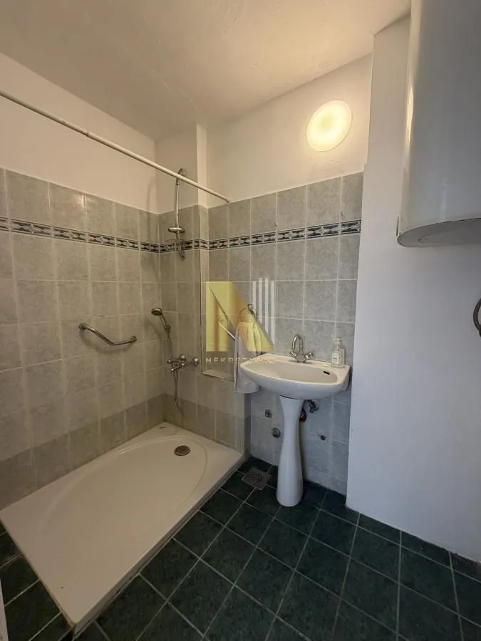 Rent, office space, 94m², Bulevar Oslobodjenja, Novi Sad Sve Podlokacije