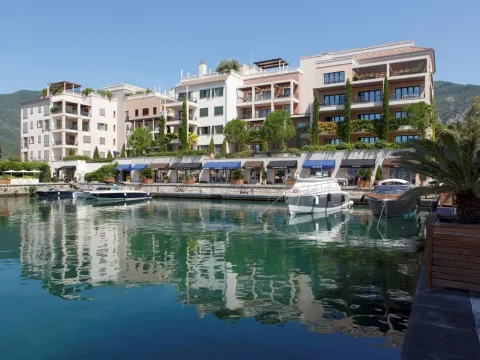 Sale, two bedroom apartment, 90m², Porto Montenegro, Tivat - image 3