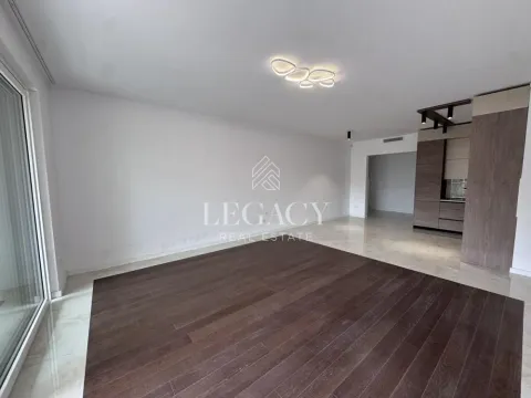 Rent, four bedroom apartment, 132m², Vračar Hram, Vračar Sve Podlokacije - image 3