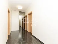 Sale, house, 200m², Rogami, Podgorica - image 12