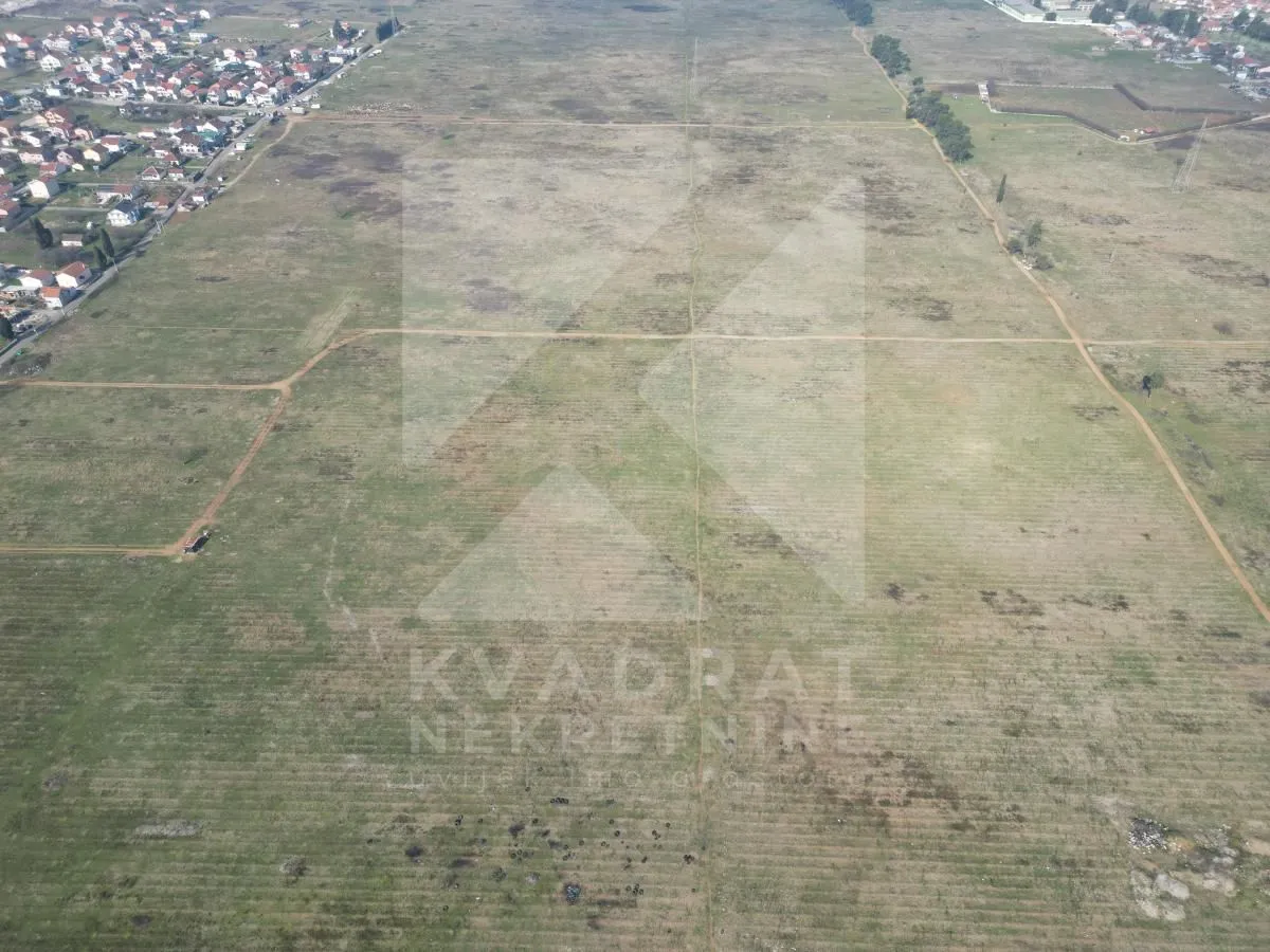 Prodaja, plac, 583m², Sadine, Podgorica