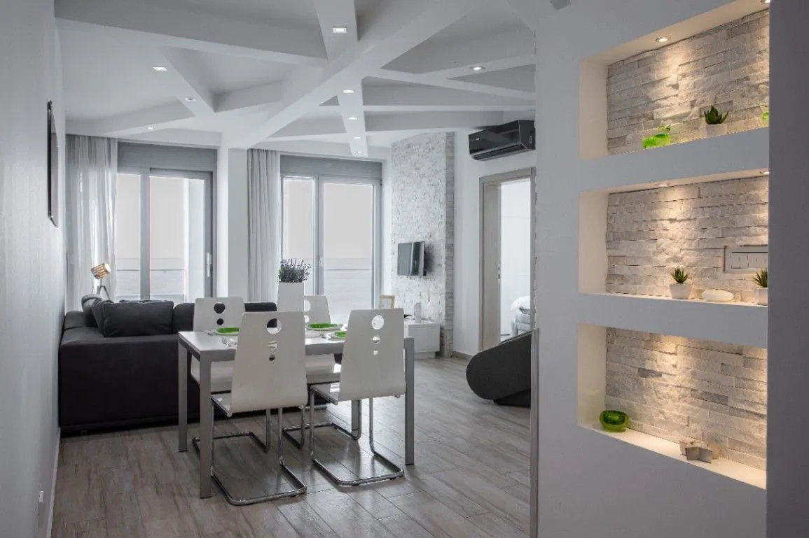 Rent, two bedroom apartment, 93m², Sutomore, Bar