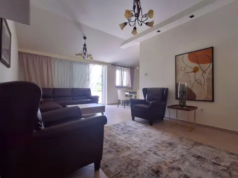 Izdavanje, stan, 115m², Momišići, Podgorica - image 5