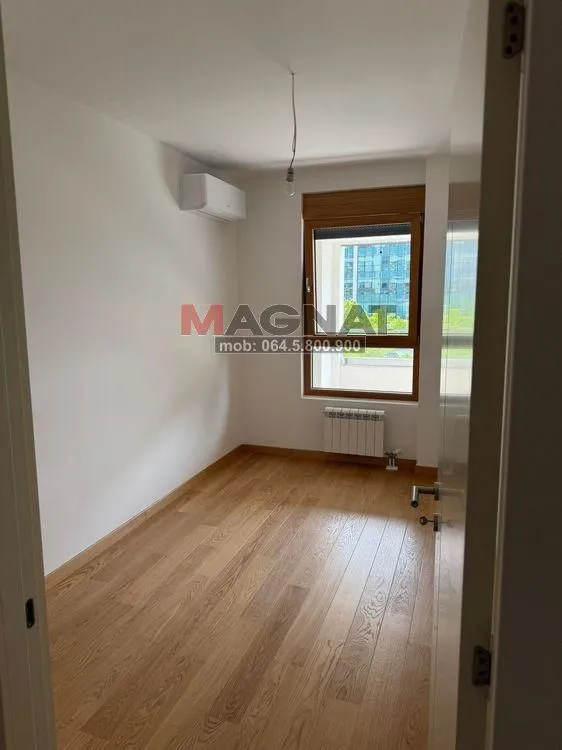 Prodaja, trosoban stan, 106m², Novi Beograd Blok 65, Novi Beograd Sve Podlokacije