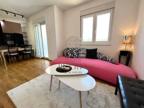 Rent, one bedroom apartment, 49m², City Kej, Podgorica - image 2