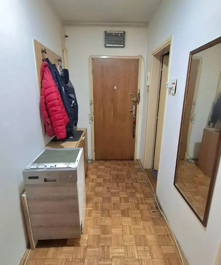 Sale, two bedroom apartment, 58m², Resnik, Beograd