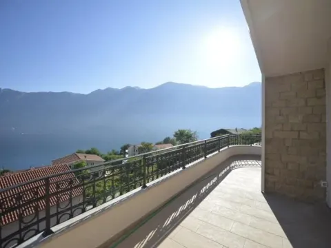 Prodaja, četvorosoban stan, 123m², Herceg Novi, Crna Gora - image 12