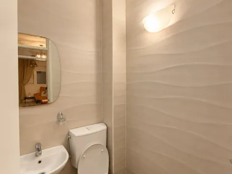 Izdavanje, dvosoban stan, 100m², Preko Morače, Podgorica - image 5