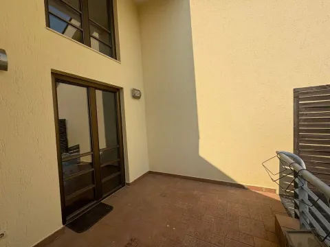 Izdavanje, kuća, 270m², Gorica C, Podgorica - image 11