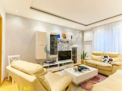 Prodaja, trosoban stan, 92m², Vidikovački venac, Rakovica - image 2