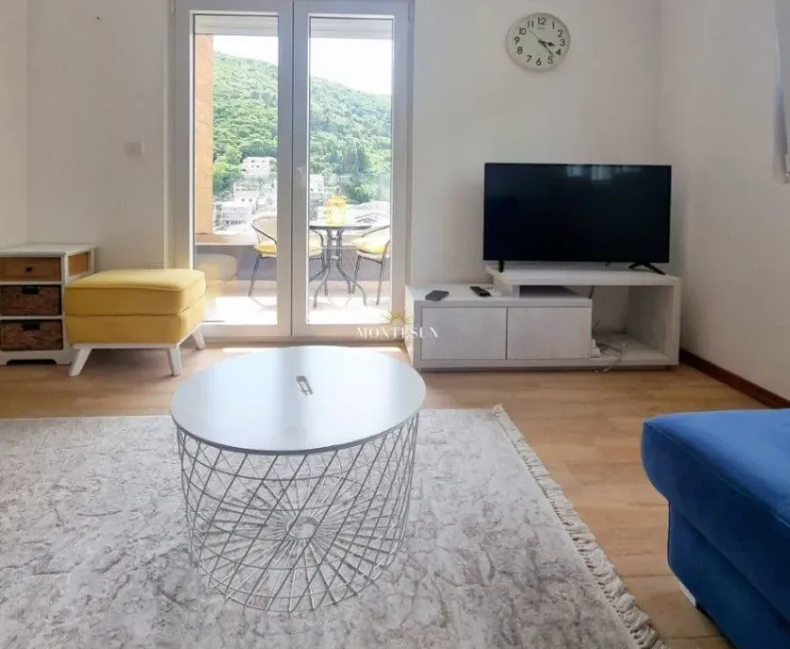 Izdavanje, jednosoban stan, 43m², Golubovina, Budva