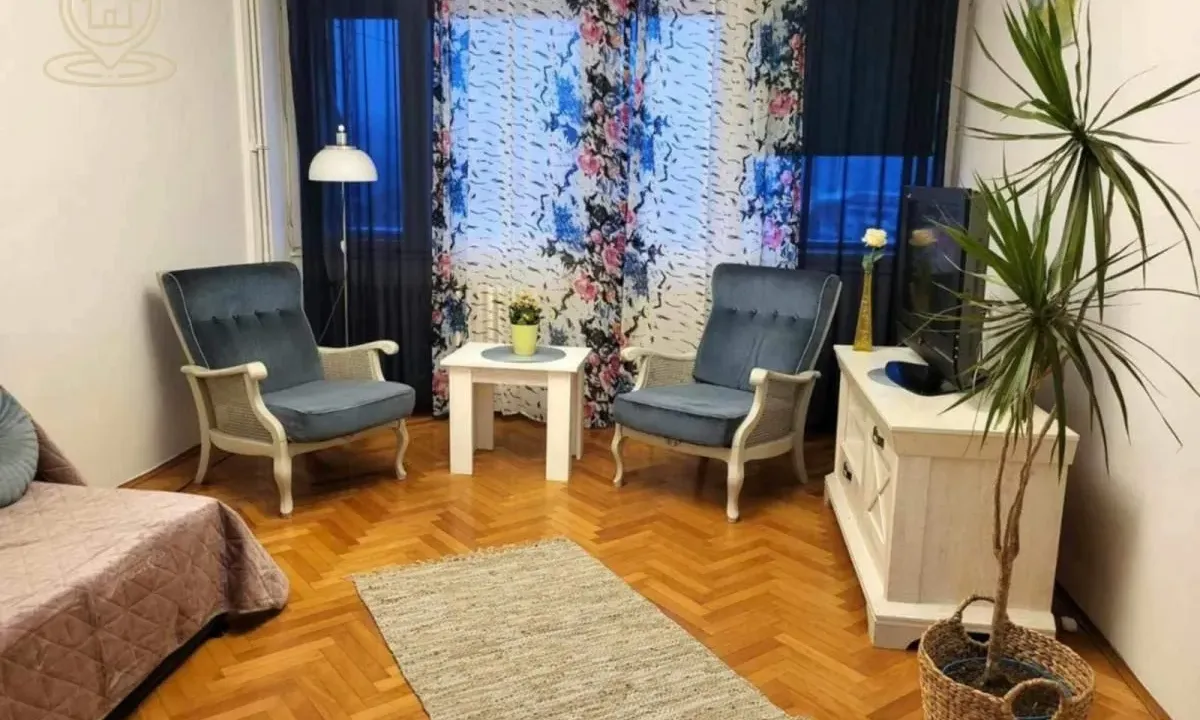 Prodaja, trosoban stan, 85m², Crveni Pevac, Niš