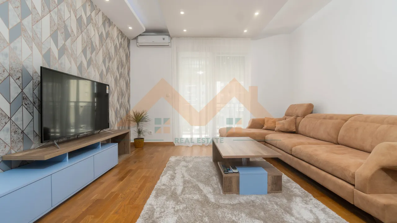 Izdavanje, jednosoban stan, 50m², Ljubović, Podgorica