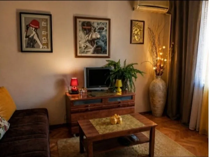 Prodaja, garsonjera, 30m², Gintaš, Podgorica