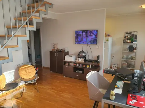 Prodaja, trosoban stan, 84m², Čukarica, Beograd - image 1