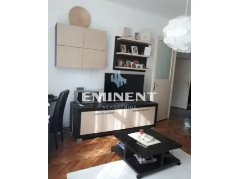 Izdavanje, dvosoban stan, 41m², Kalenić Pijaca, Vračar Sve Podlokacije - image 2