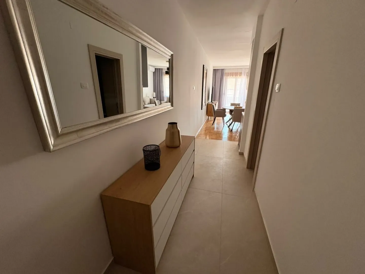 Rent, one bedroom apartment, 64m², Centar, Tivat