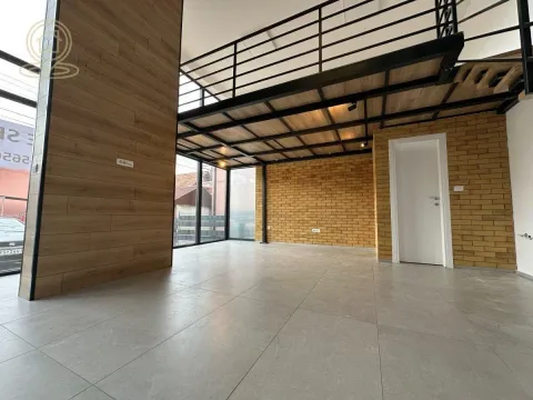 Rent, office space, 55m², Vašarište, Kragujevac - image 1