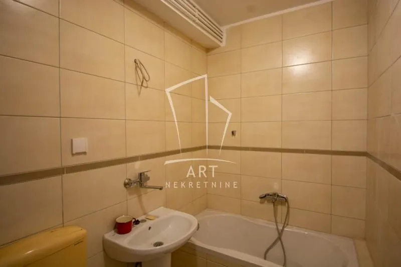 Sale, house, 230m², Zemun Centar, Zemun Sve Podlokacije