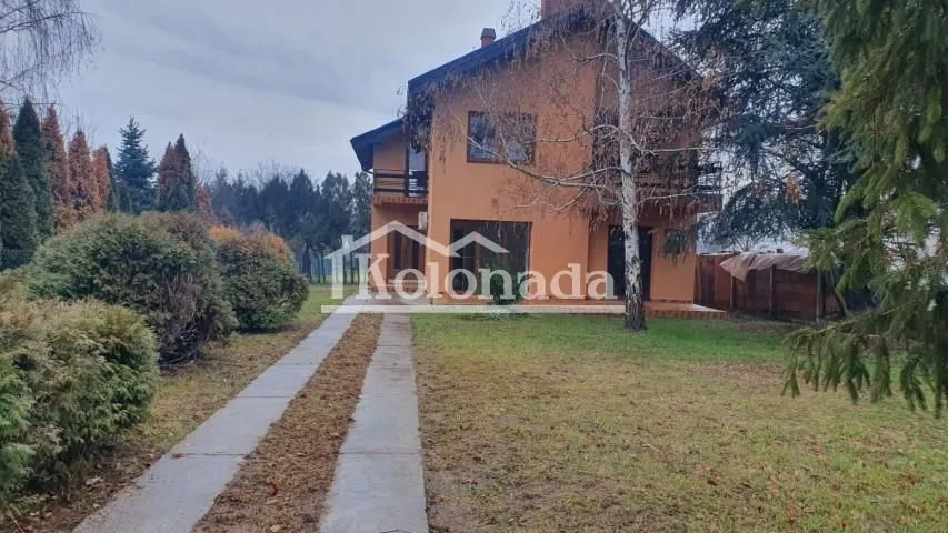 Sale, house, 200m², Medjulužje, Mladenovac