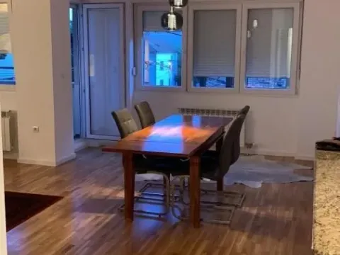 Izdavanje, trosoban stan, 75m², Lekino Brdo, Voždovac Sve Podlokacije - image 3