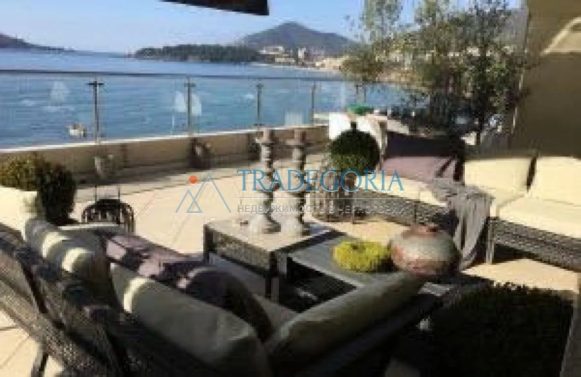Prodaja, trosoban stan, 230m², Rafailovići, Budva