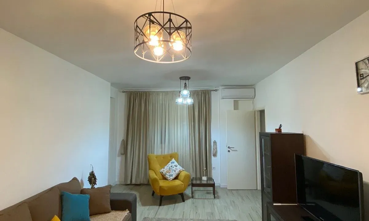 Izdavanje, dvosoban stan, 100m², Preko Morače, Podgorica