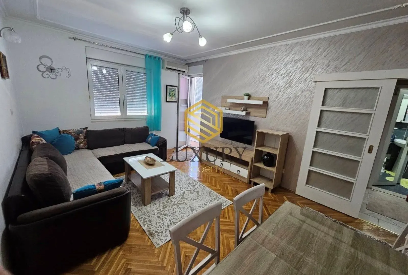 Izdavanje, jednosoban stan, 47m², Stari Aerodrom, Podgorica