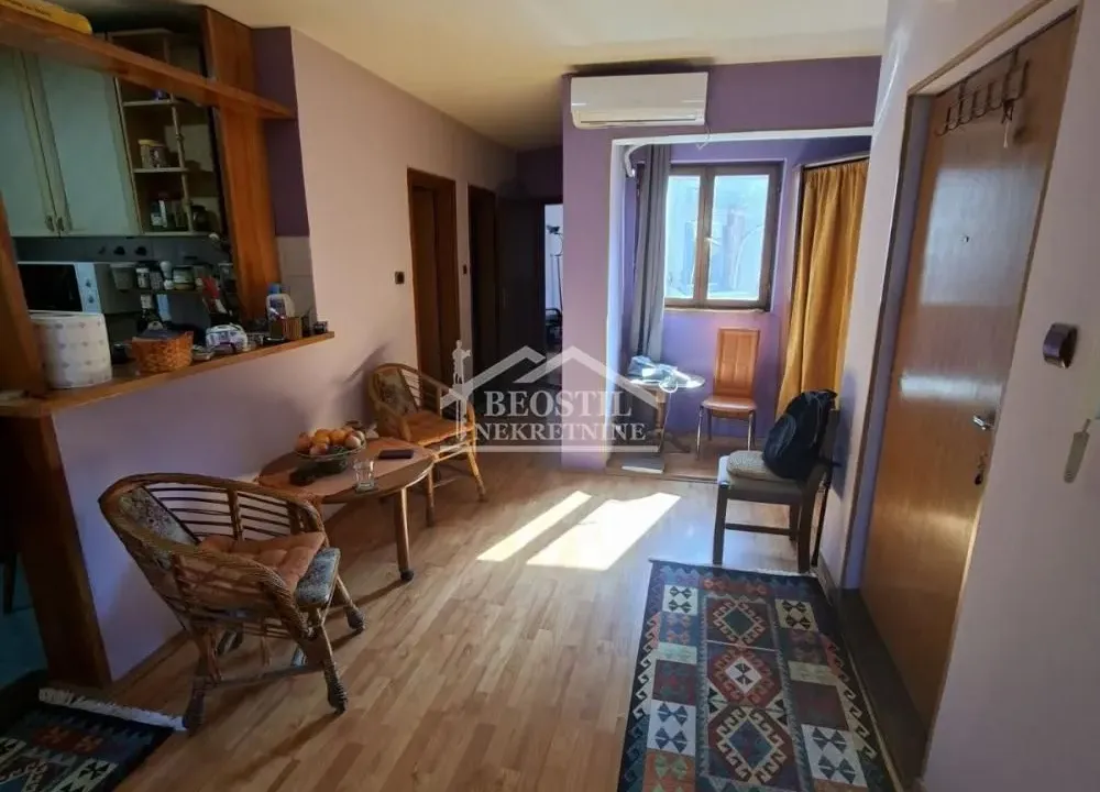 Prodaja, trosoban stan, 74m², Savski Venac, Beograd