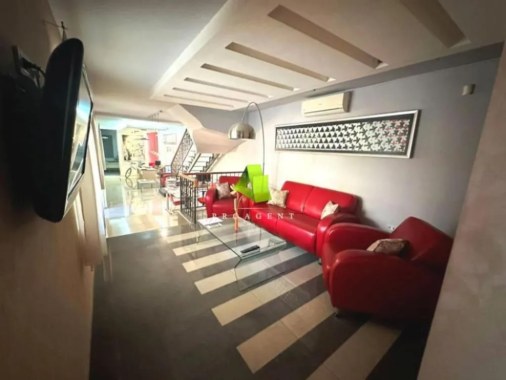 Rent, office space, 200m², Medijana, Niš