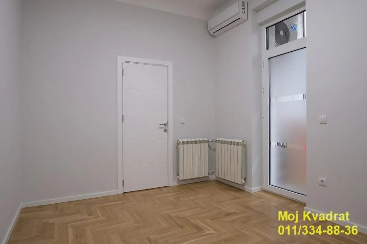 Izdavanje, dvosoban stan, 53m², Obilićev Venac, Beograd