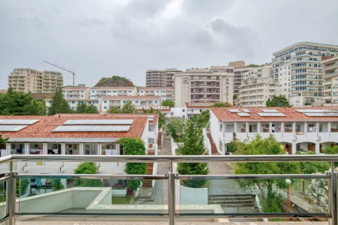 Rent, apartment, 70m², Bečići, Budva