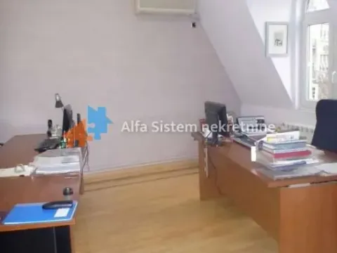 Izdavanje, stan, 220m², Stari Grad, Beograd - image 14