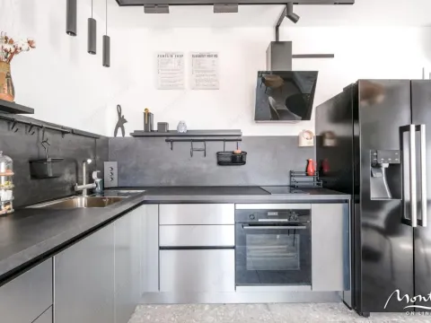 Sale, three bedroom apartment, 77m², Centar, Tivat - image 8