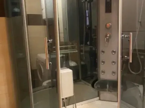 Izdavanje, dvosoban stan, 73m², Vezirov Most, Podgorica - image 9