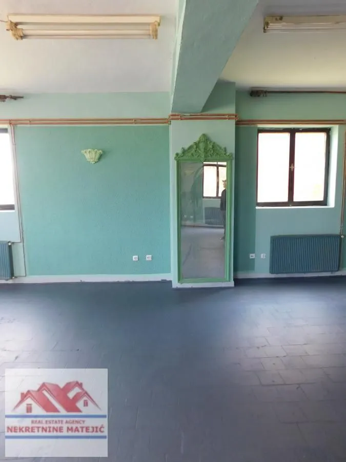 Rent, office space, 150m², Maršić, Kragujevac