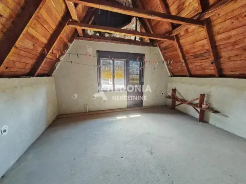 Sale, house, 317m², Sremčica, Beograd - image 16