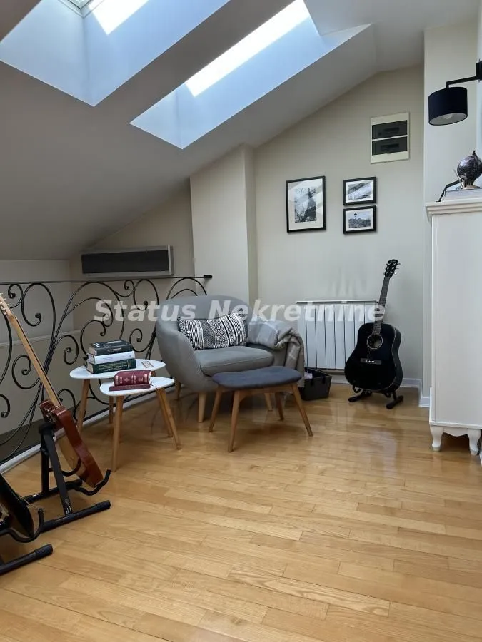 Prodaja, četvorosoban stan, 134m², Grbavica, Novi Sad Sve Podlokacije