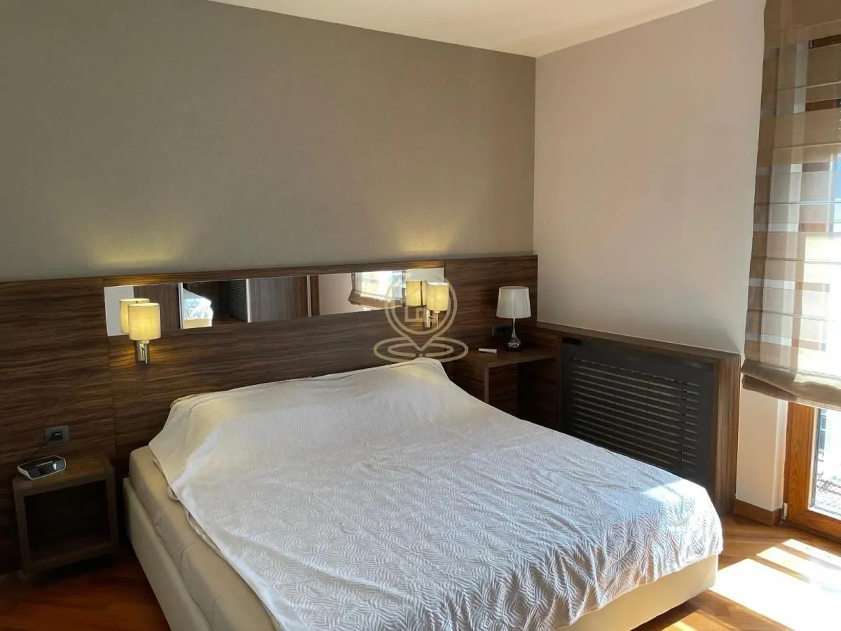 Rent, four bedroom apartment, 119m², Vračar Hram, Vračar Sve Podlokacije