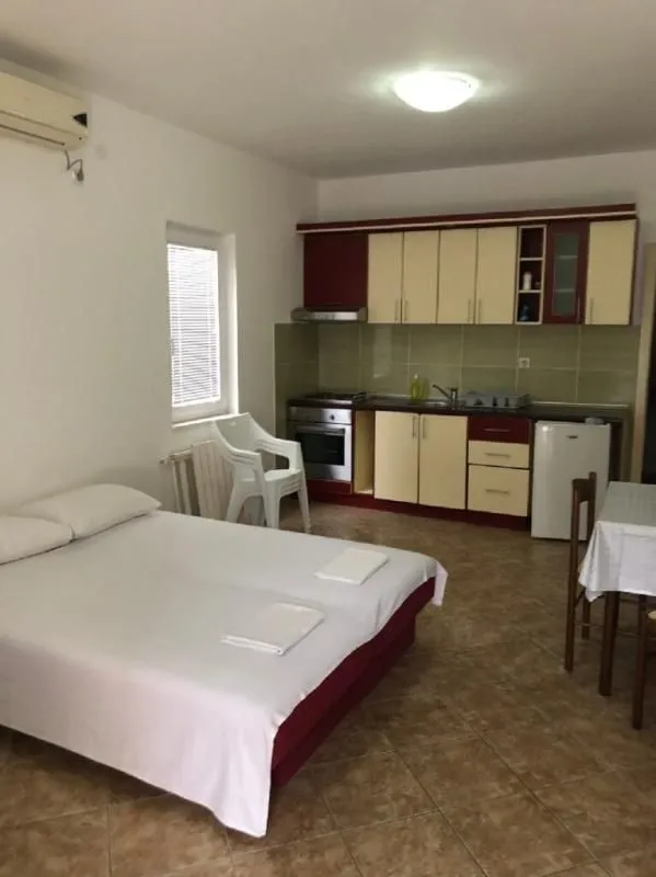 Prodaja, garsonjera, 38m², Sutomore, Bar