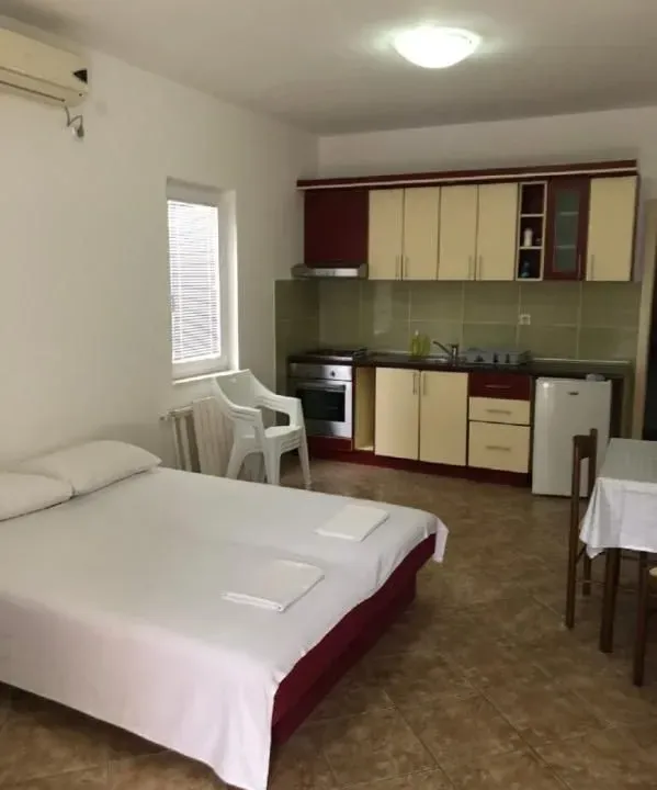 Sale, studio apartment, 38m², Sutomore, Bar
